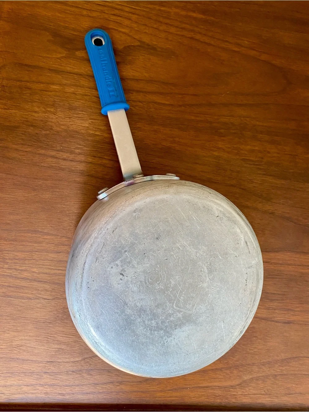 Vintage Wear-Ever 2 1/2 qt. Saucepan 4107